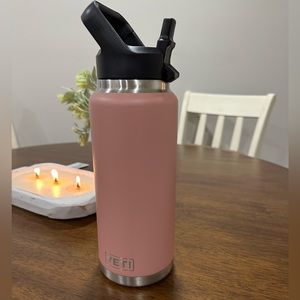 Yeti Cup with straw and top